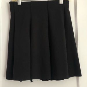 Brandy Melville mini skirt
